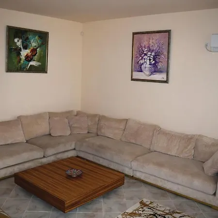 Three-bedroom Holiday In * Sozopol